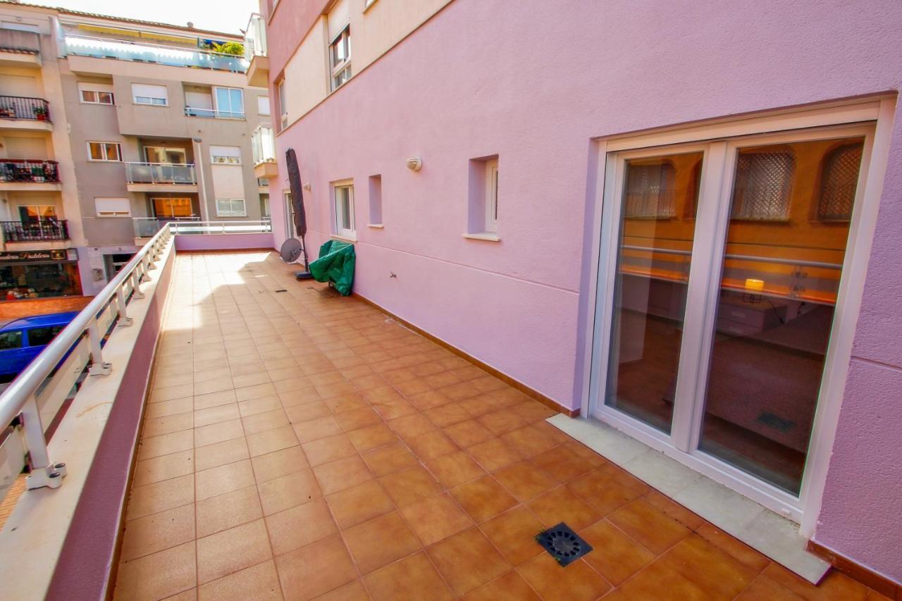Isabel - Modern Apartment In The Center Of Морайра Екстериор снимка